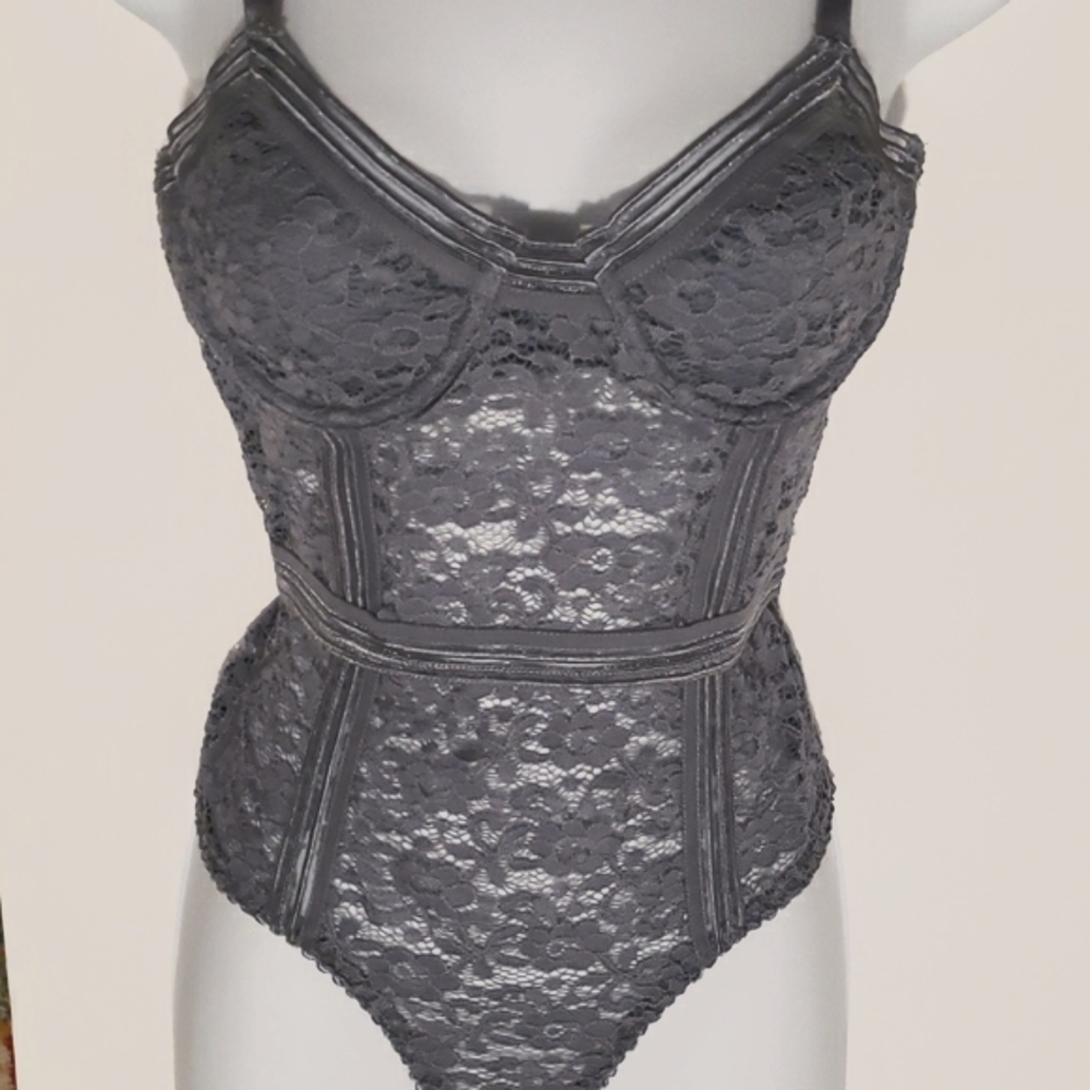 Lulu's bodysuit